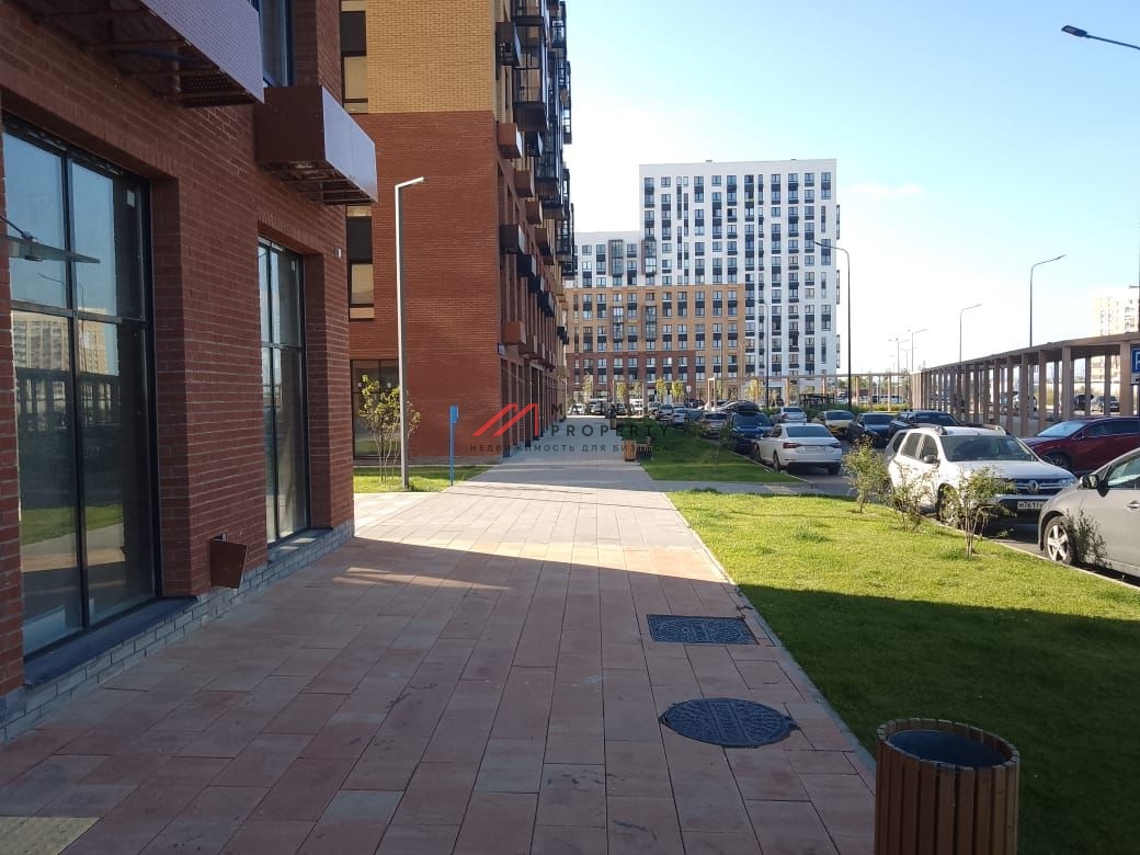 Продажа помещения с магазином Винлаб в ЖК "Остафьево" 