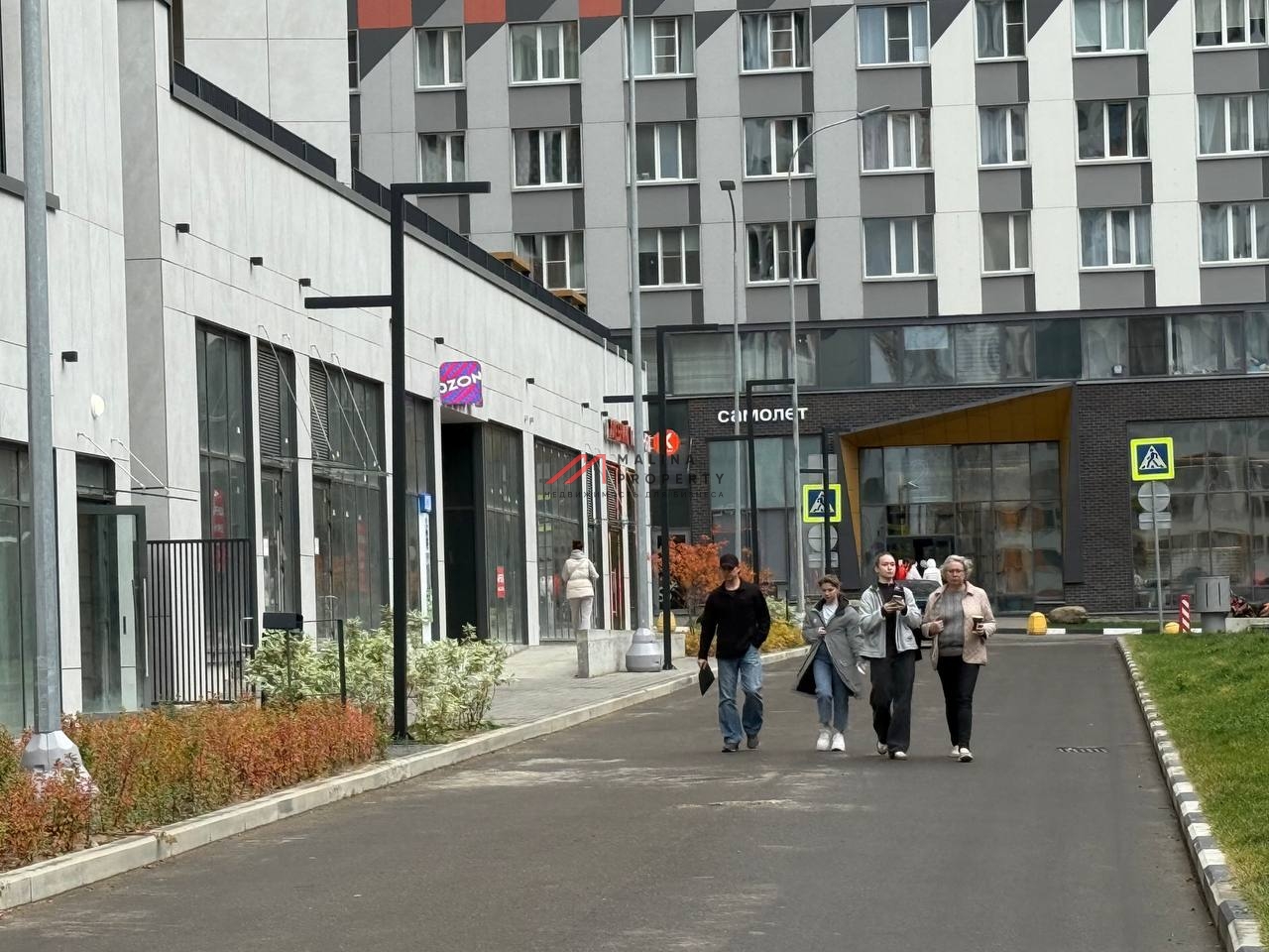 Продажа торгового помещения в ЖК "Спутник"