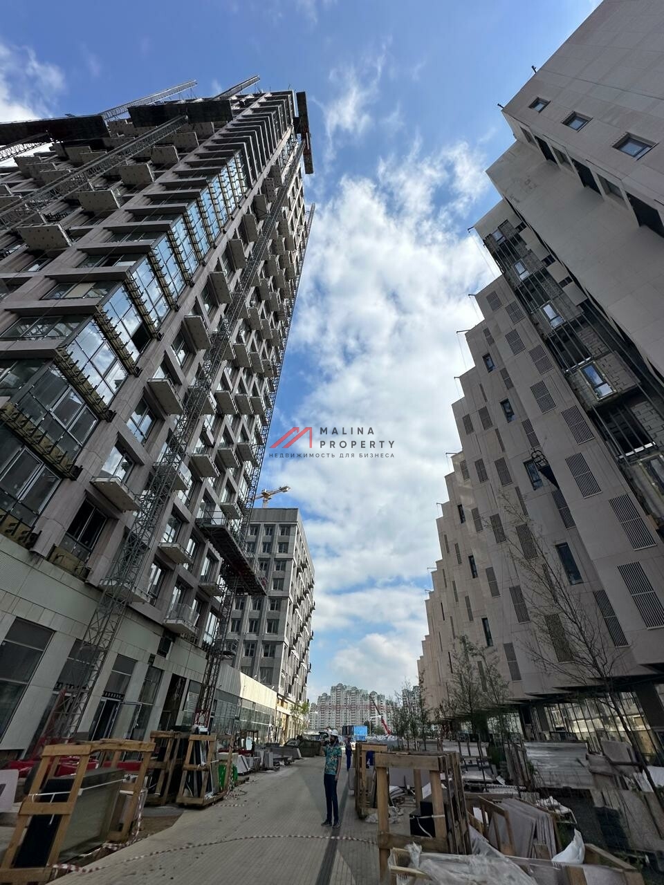 Продажа помещения рядом с супермаркетом в ЖК "Shagal"