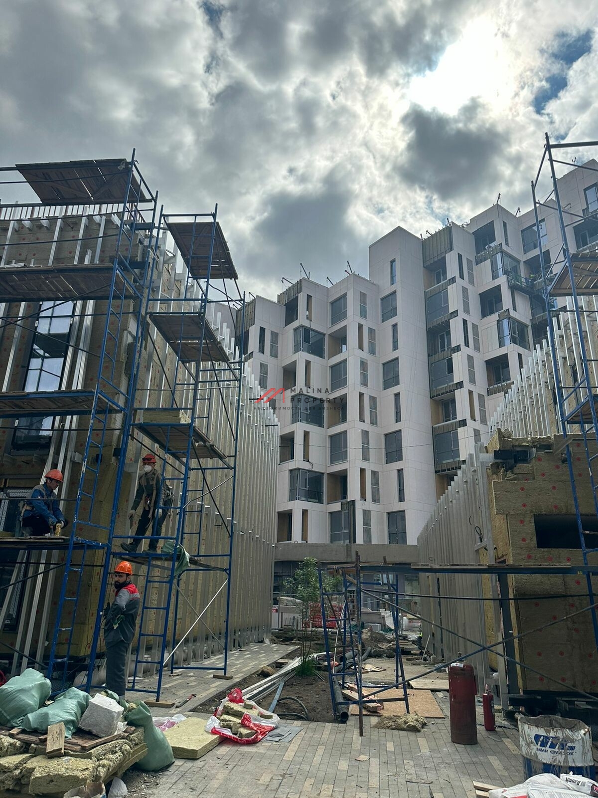 Продажа помещения рядом с супермаркетом в ЖК "Shagal"