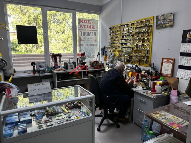 Торговое здание с якорным арендатором Чижик в Чеховском районе