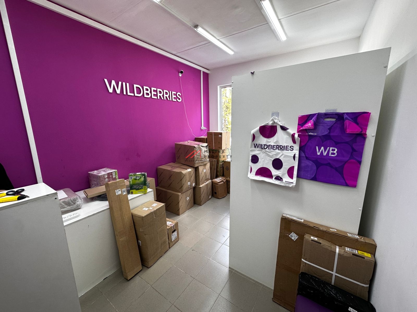 Торговое здание с якорным арендатором Чижик в Чеховском районе