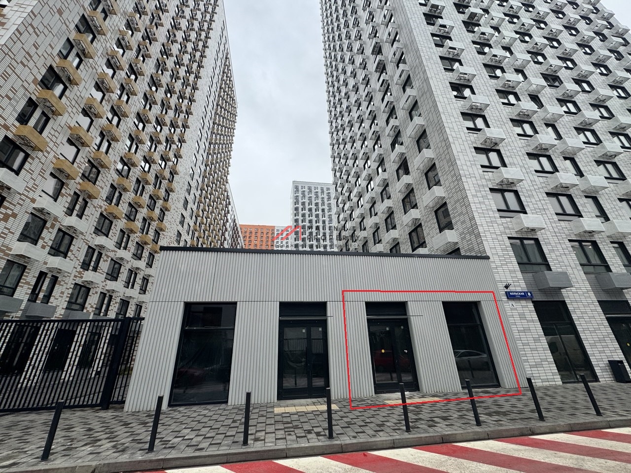 Аренда торгового помещения в ЖК "Кольская 8"