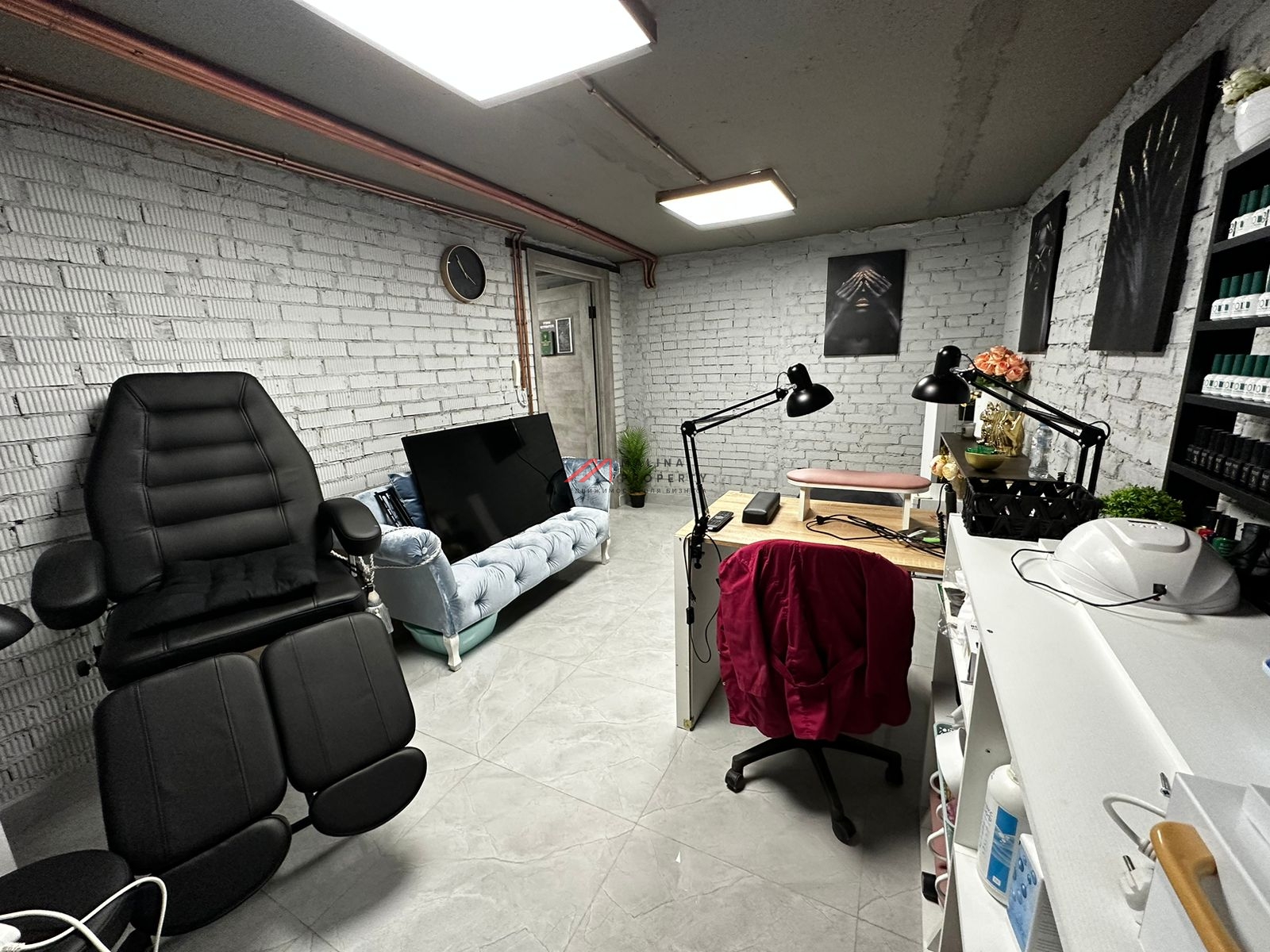 Продажа торгового помещения с арендаторами у метро Новаторская