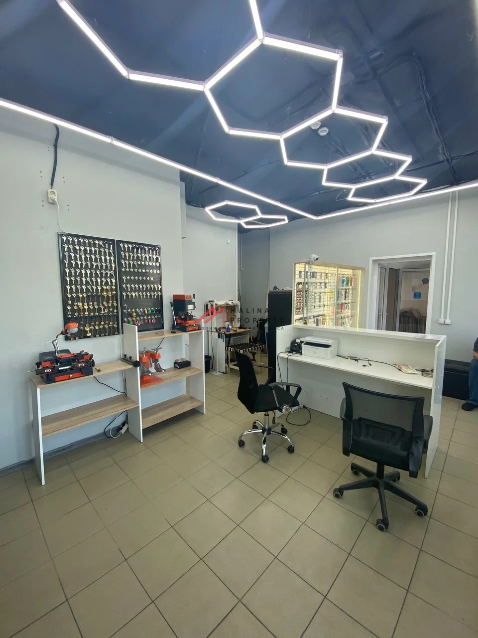 Продажа торгового помещения с арендаторами в ЖК "Некрасовка"