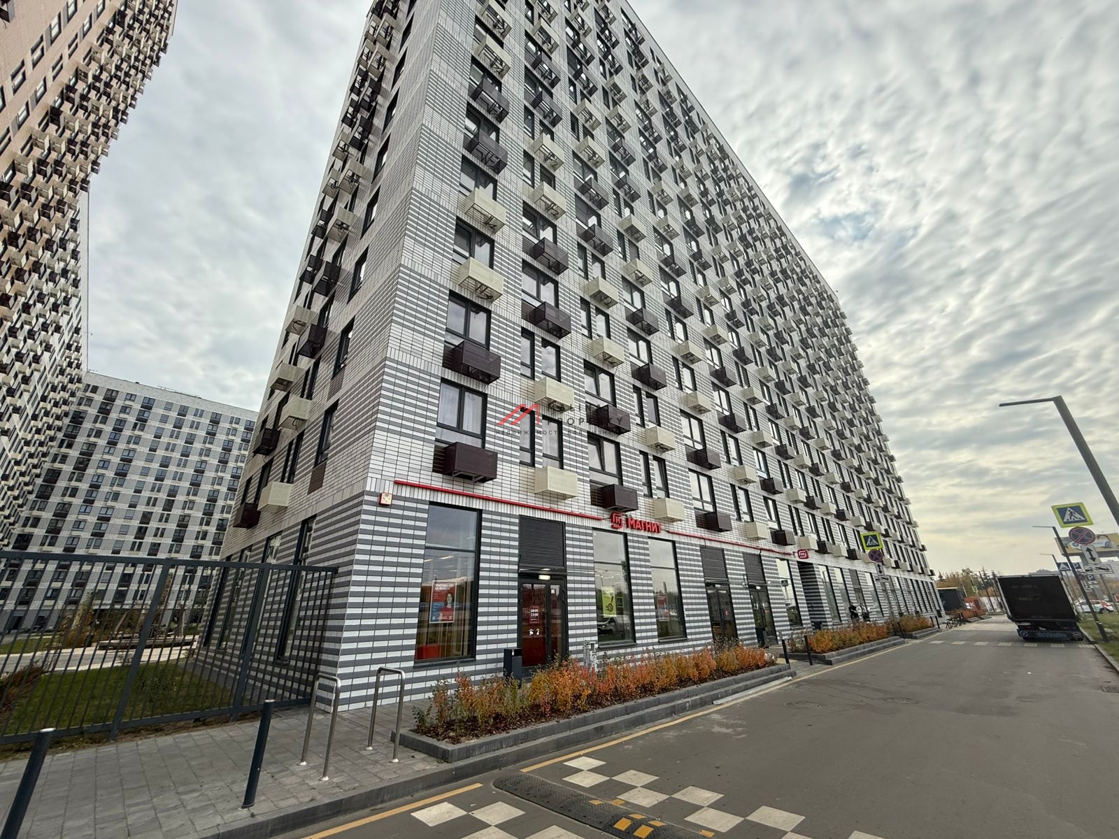 Продажа помещения с магазином Магнит в ЖК "Белая Дача Парк"