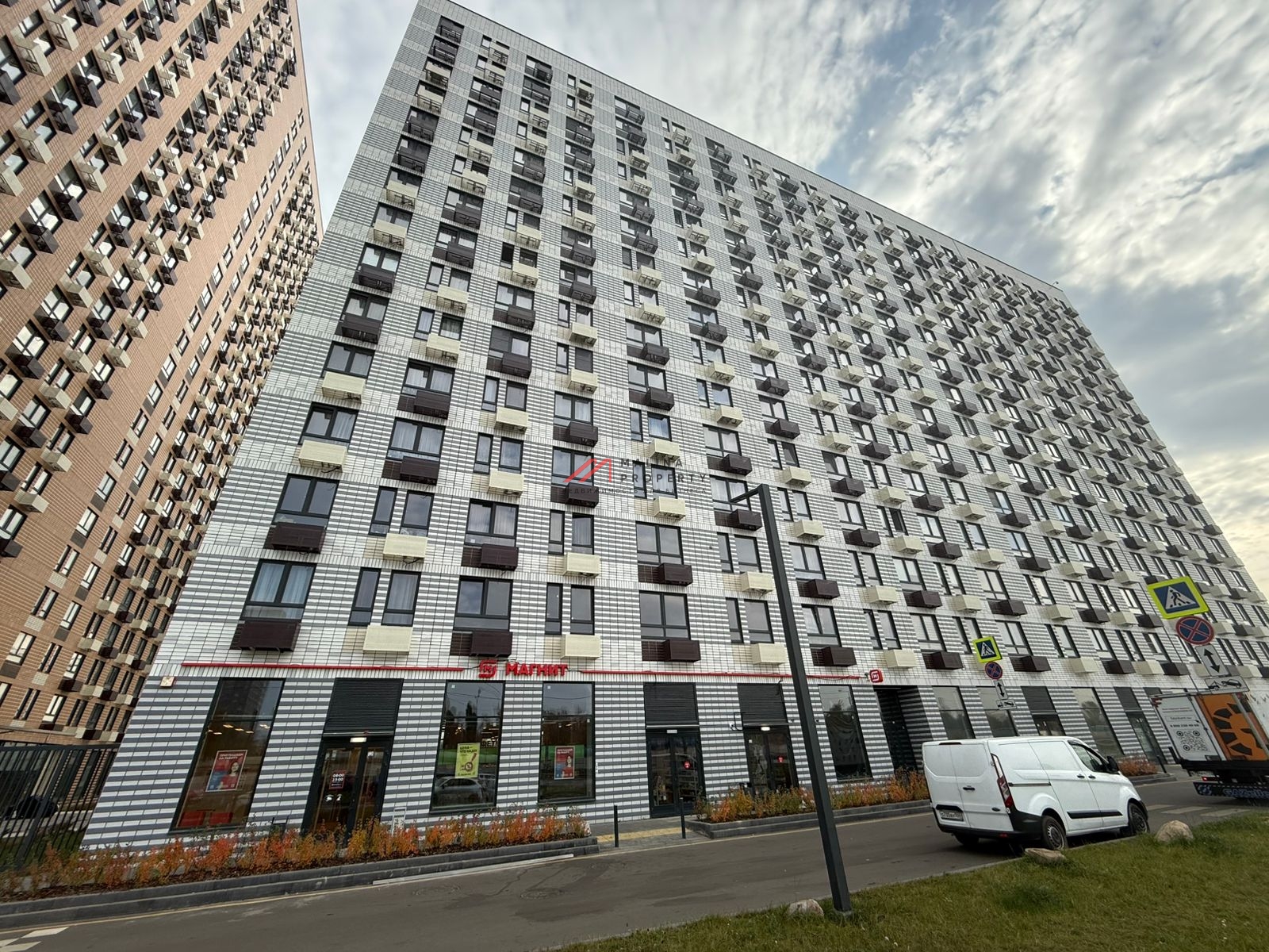 Продажа помещения с магазином Магнит в ЖК "Белая Дача Парк"