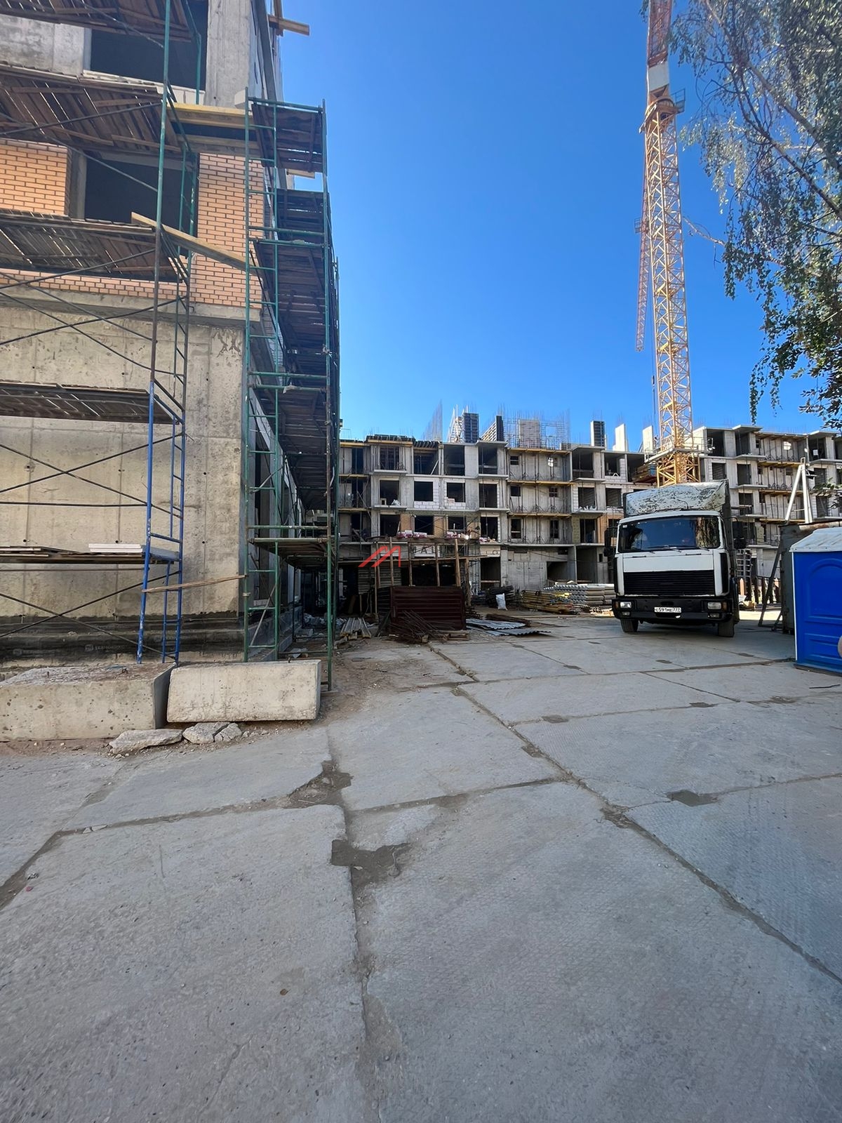 Продажа коммерческих помещений в ЖК Олива