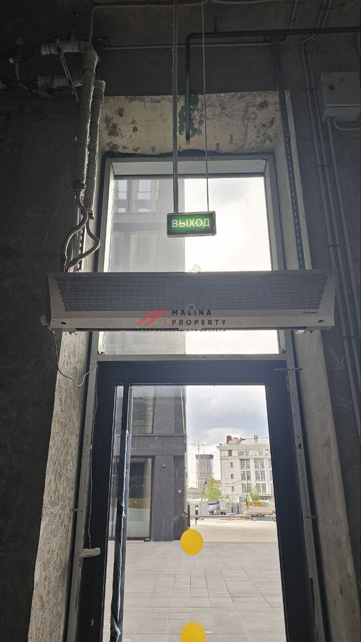 Продажа торгового помещения в БЦ "Stone Towers"