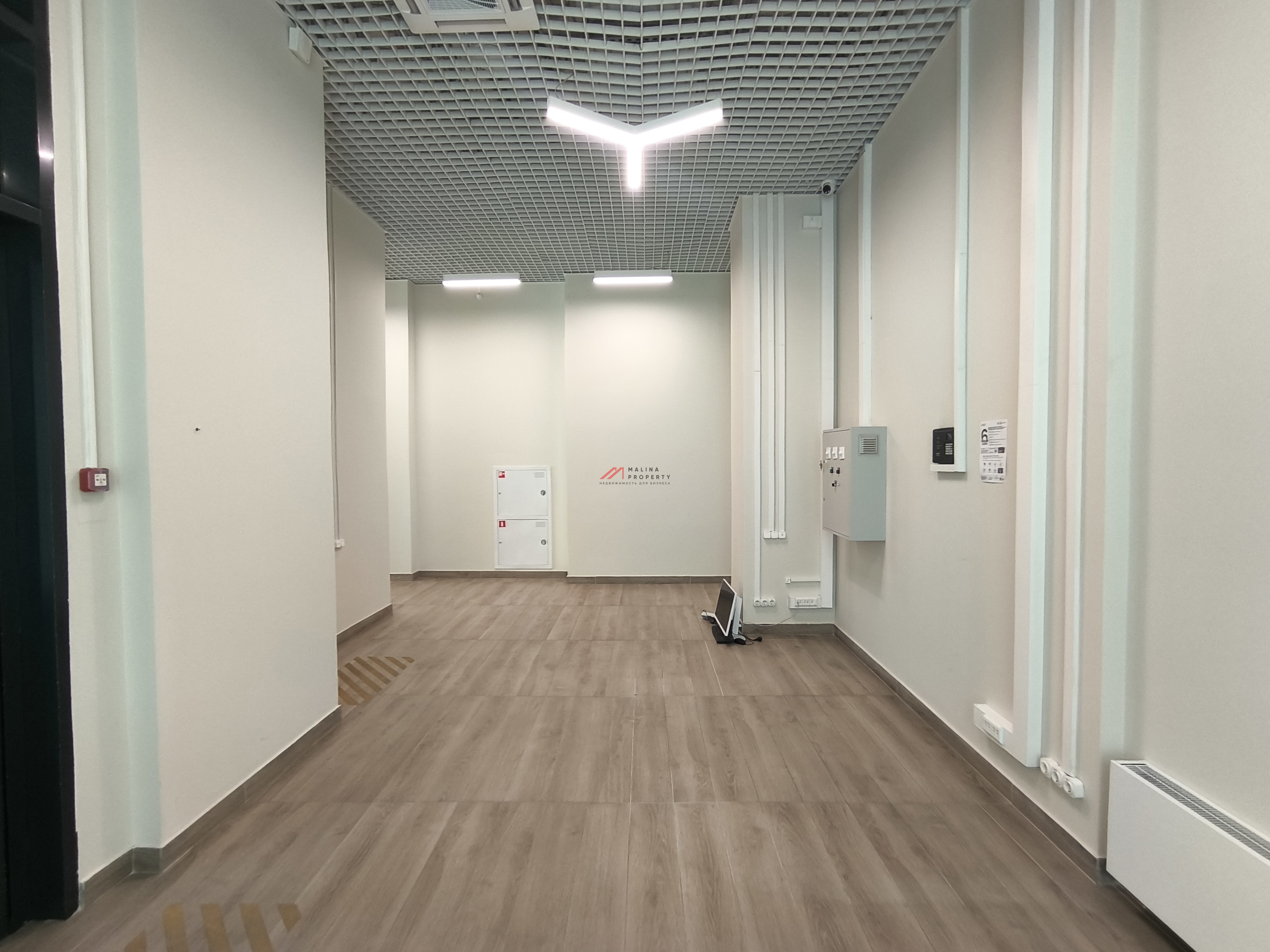 Продажа торгового помещения в новом доме