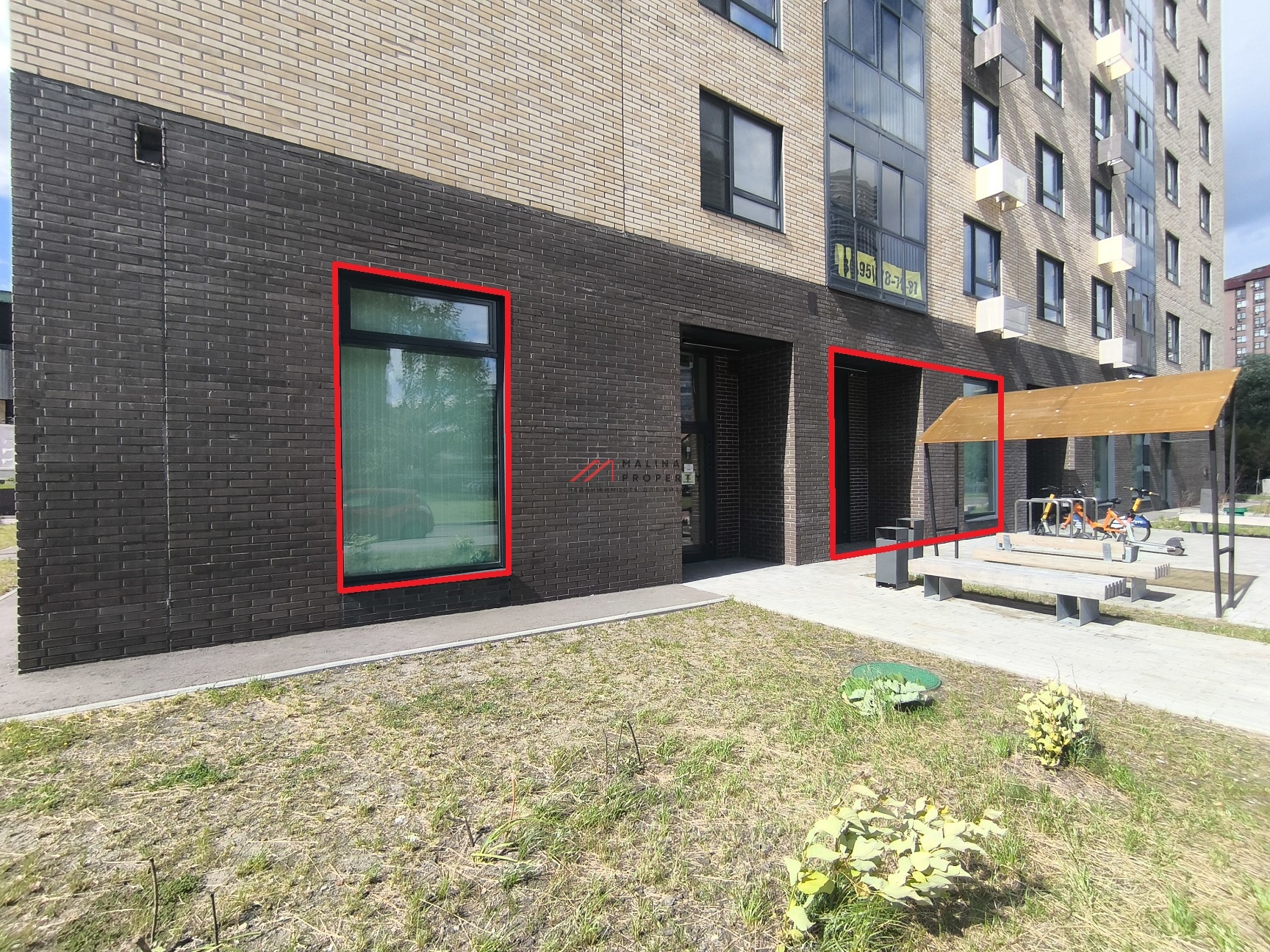 Продажа торгового помещения в новом доме