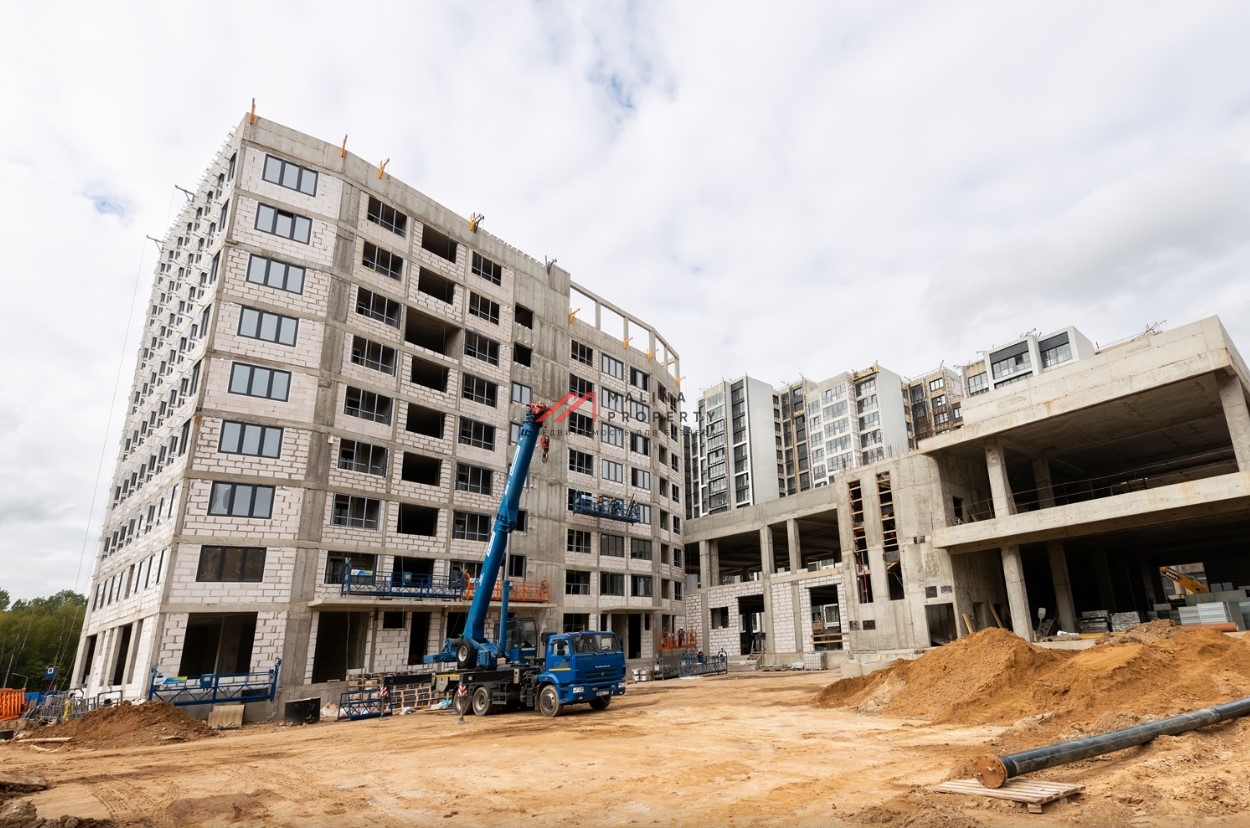 Продажа торгового помещения в ЖК "Планерный Квартал" 