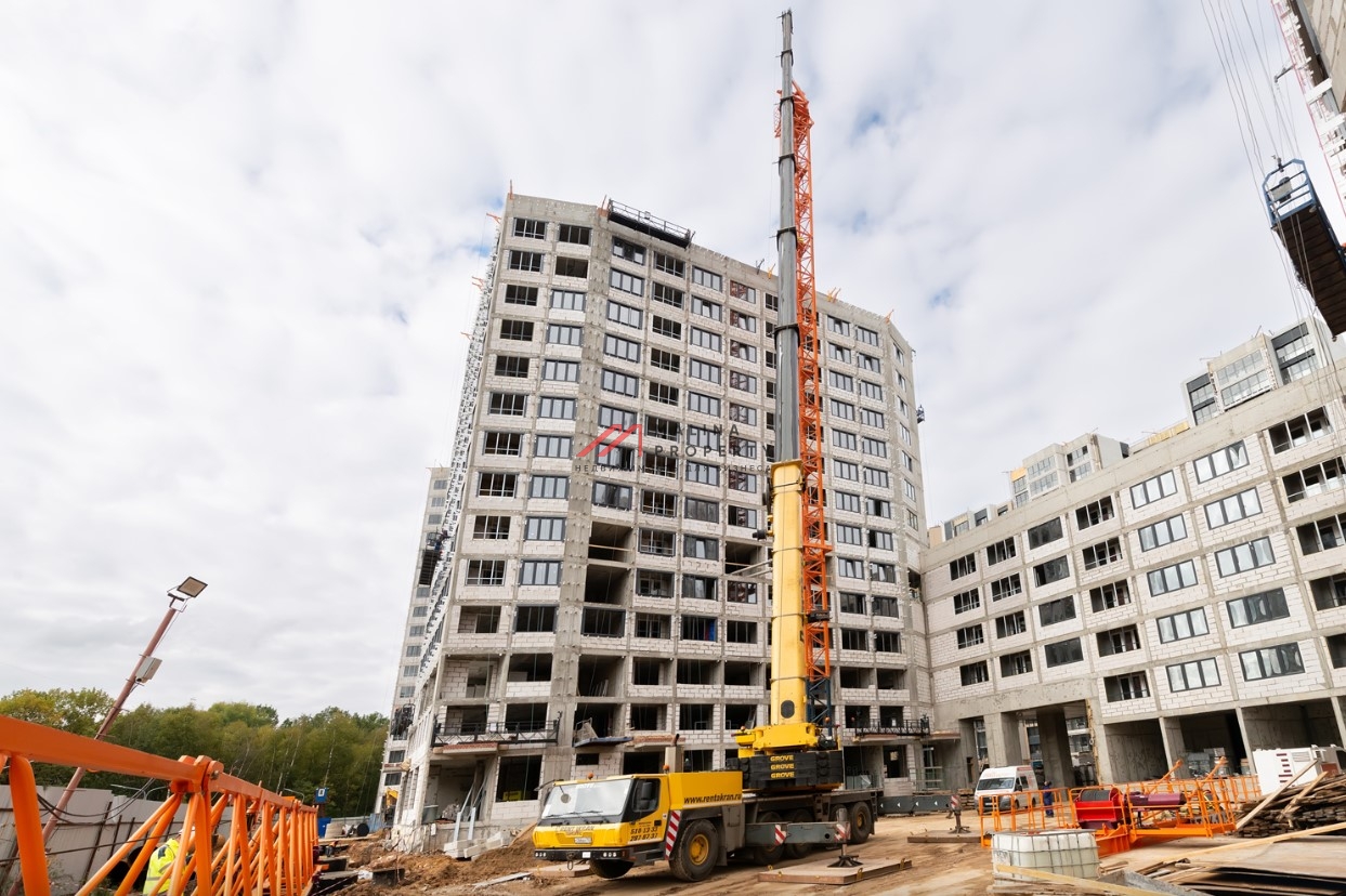 Продажа торгового помещения в ЖК "Планерный Квартал" 