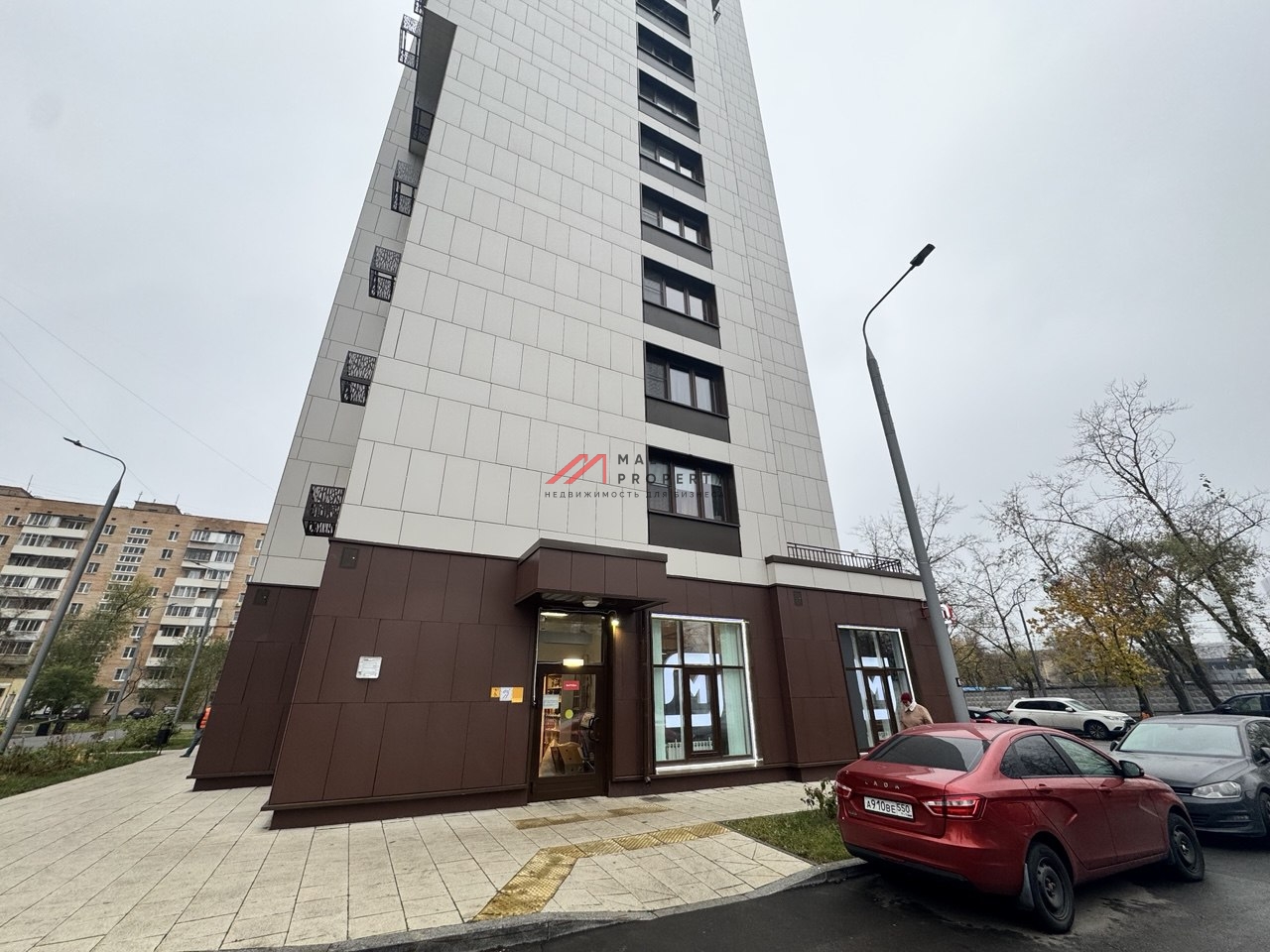 Продажа помещения с магазином Магнит в новом доме