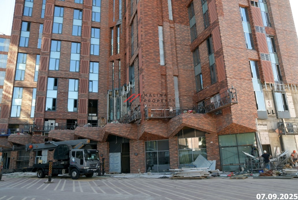 Продажа торгового помещения с арендатором в ЖК "Voxhall" 