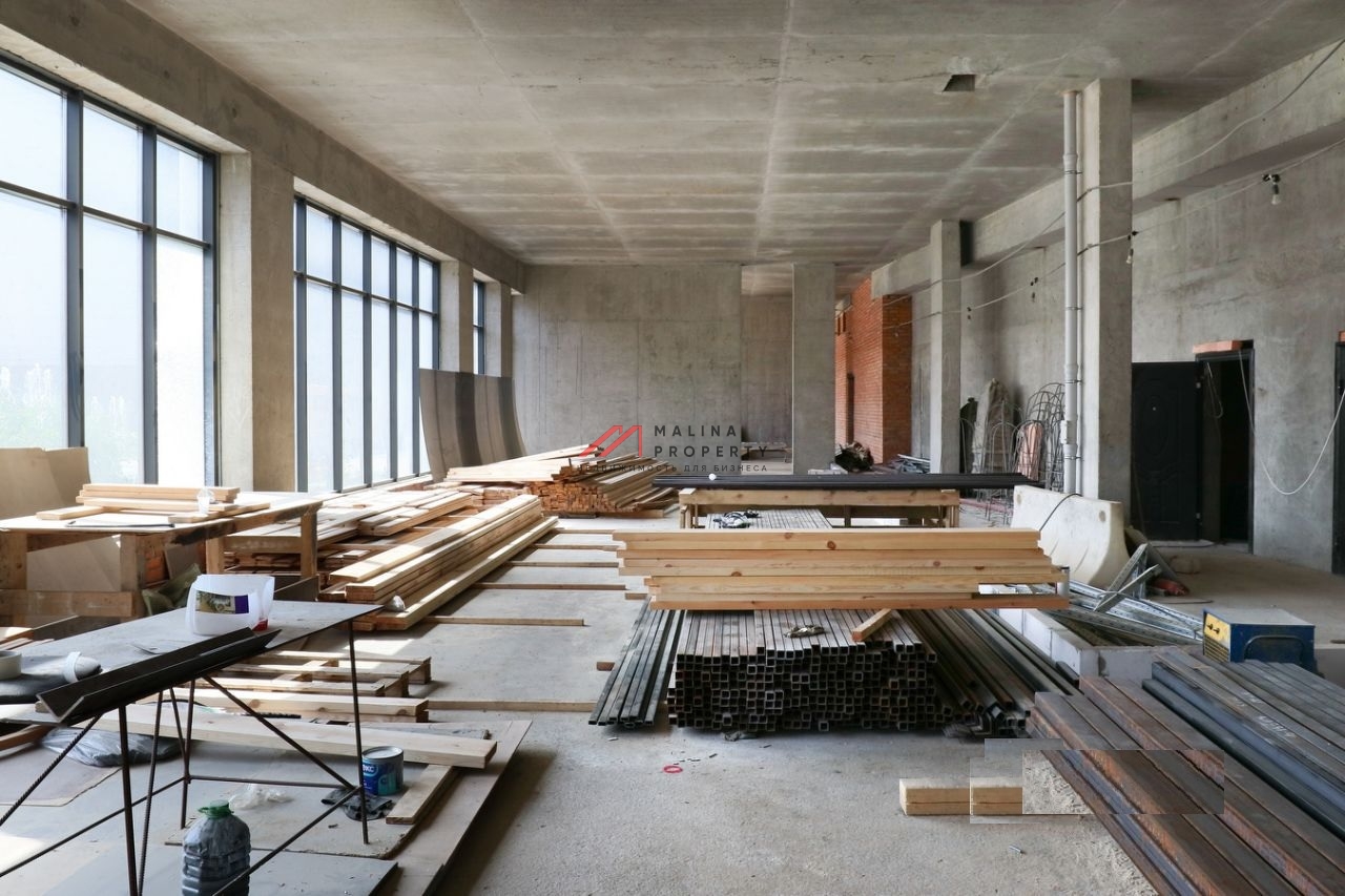 Продажа здания под фитнес в ЖК "Ренессанс" 