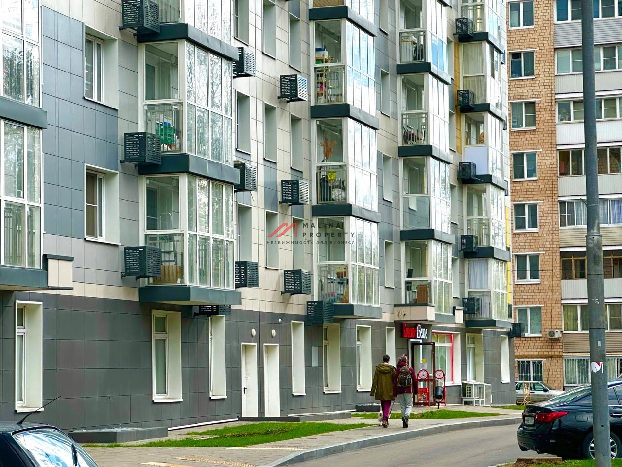 Продажа помещения с арендатором Красное и Белое