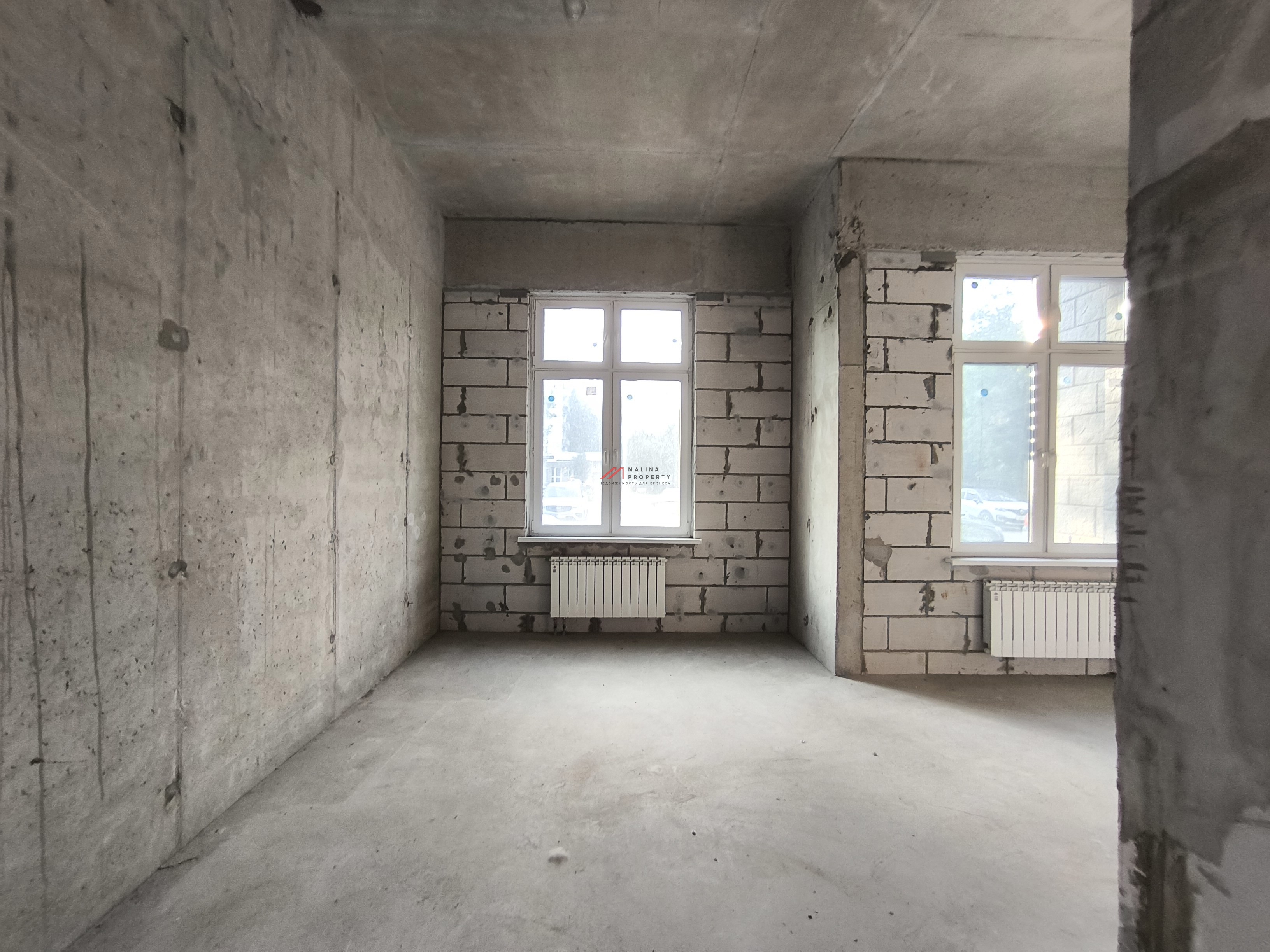 Продажа коммерческого помещения в новом жилом доме