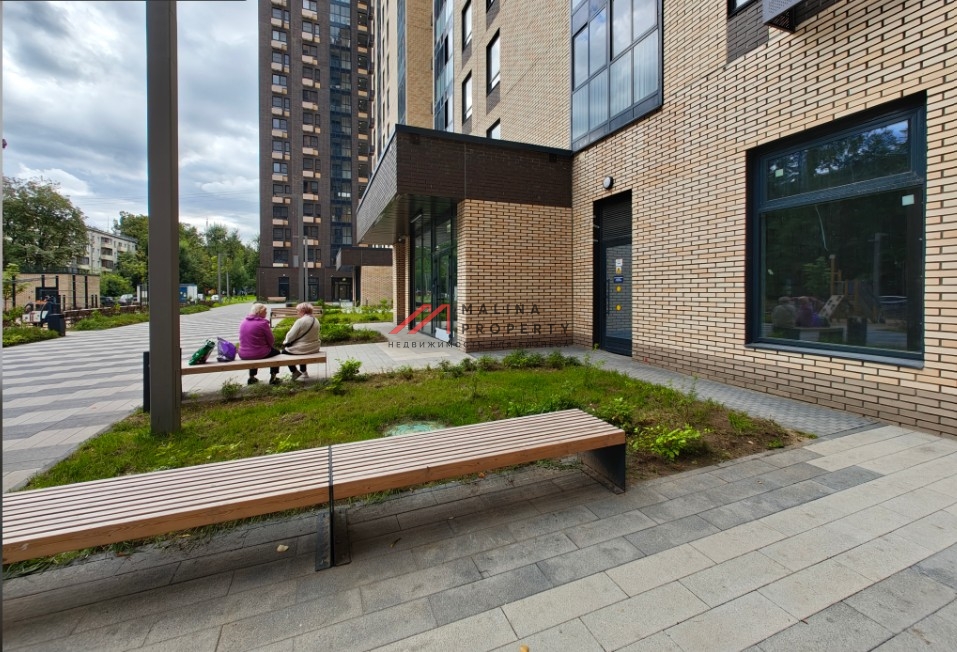 Продажа торгового помещения в новом доме