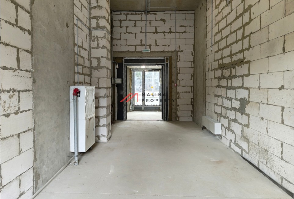 Продажа торгового помещения в новом доме