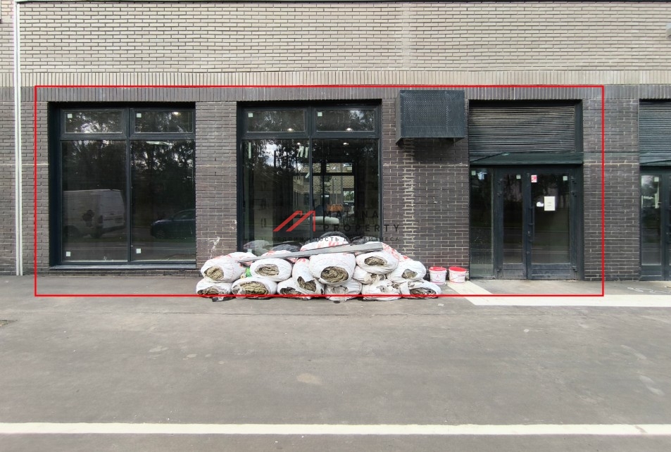 Продажа торгового помещения в новом доме