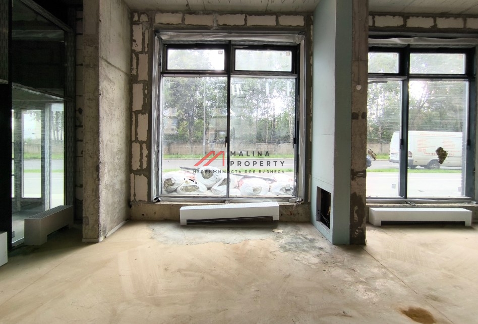 Продажа торгового помещения в новом доме