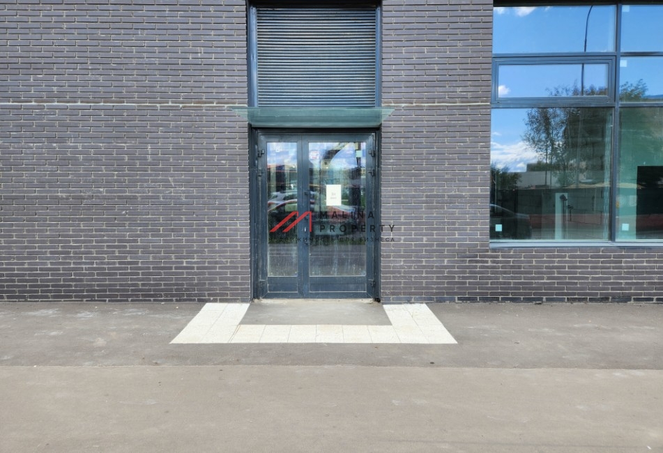 Аренда торгового помещения в новом доме