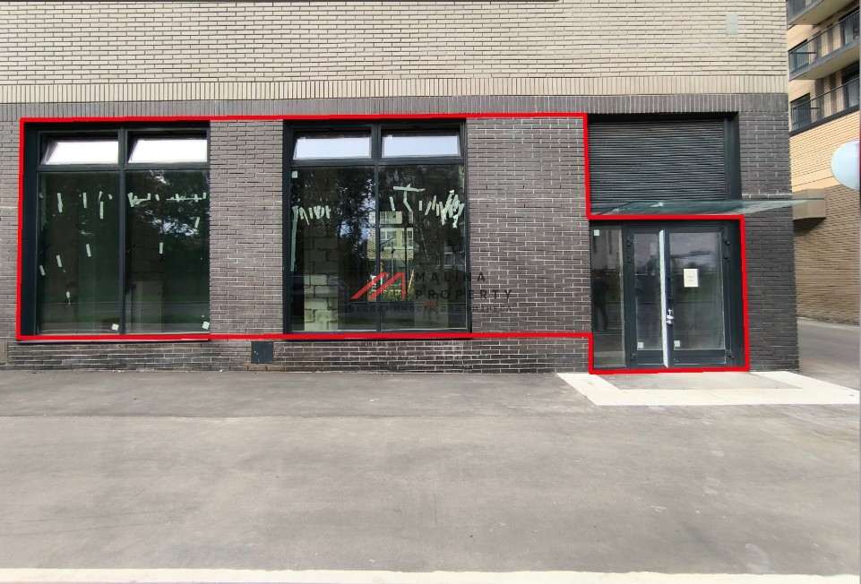 Продажа торгового помещения в новом доме