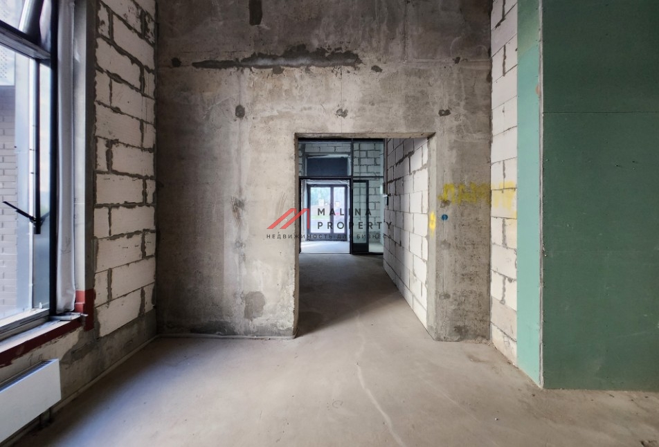 Продажа торгового помещения в новом доме