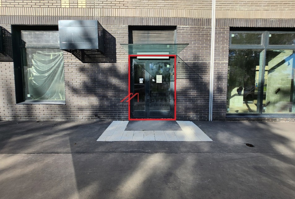 Аренда торгового помещения в новом доме