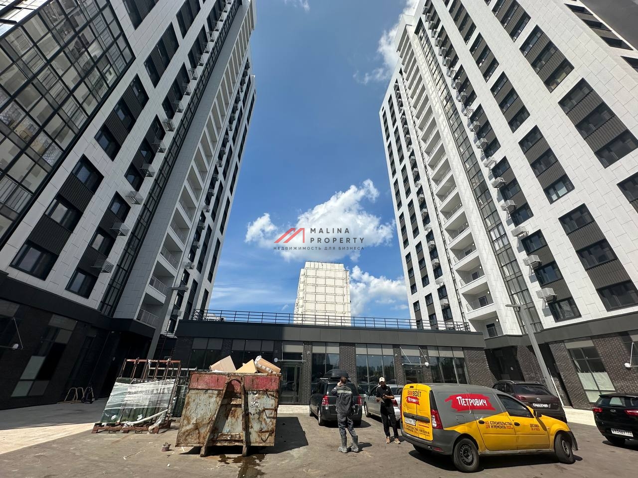 Аренда торгового помещения в новом доме на Яхромской