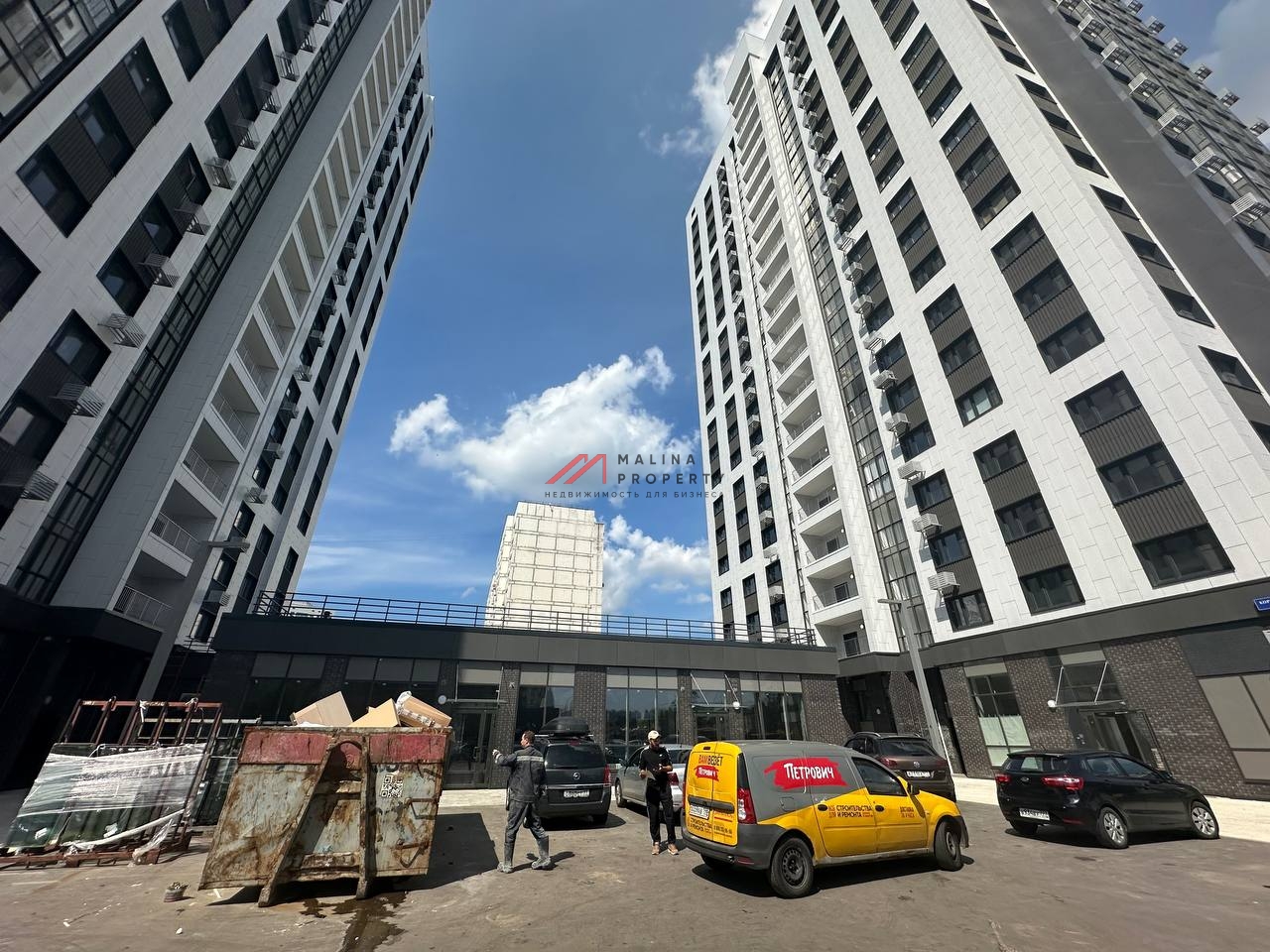 Аренда торгового помещения в новом доме на Яхромской