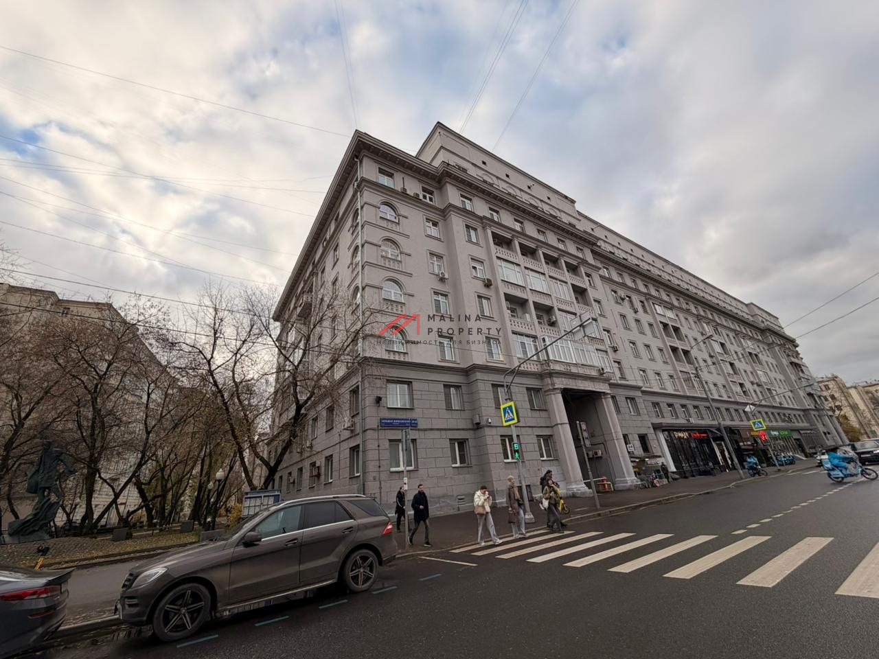 Торговое помещение с арендатором  в Хамовниках