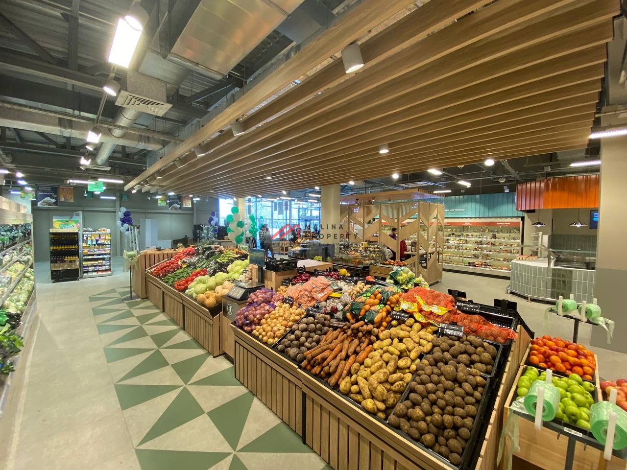 Продажа торгового здания с супермаркетом Перекресток