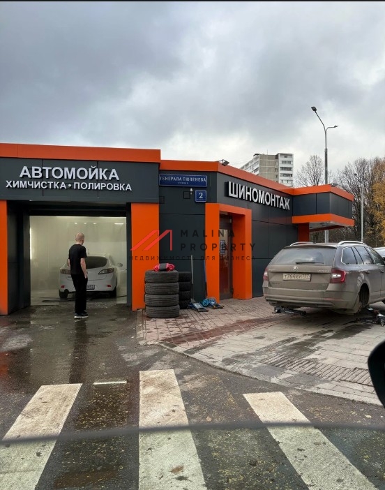 Продажа здания с арендаторами рядом с метро