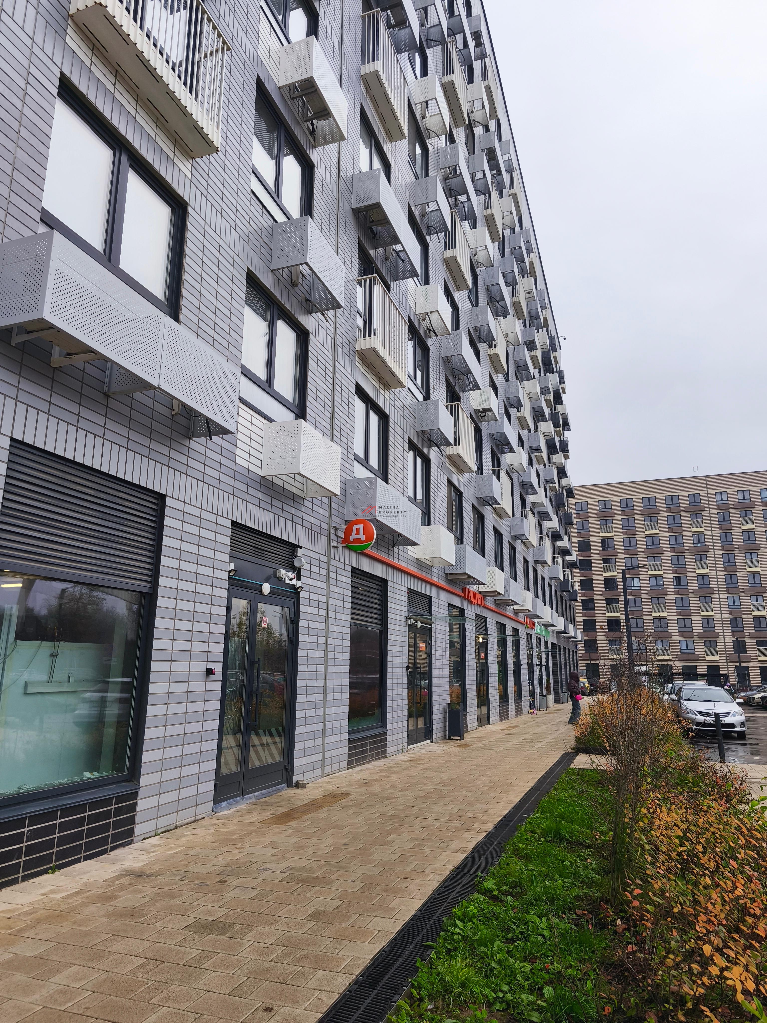Продажа помещения с супермаркетом "Дикси" в ЖК Ильинские луга
