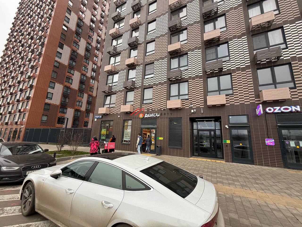 Продажа помещения с магазином Дикси в ЖК "Ютаново" 