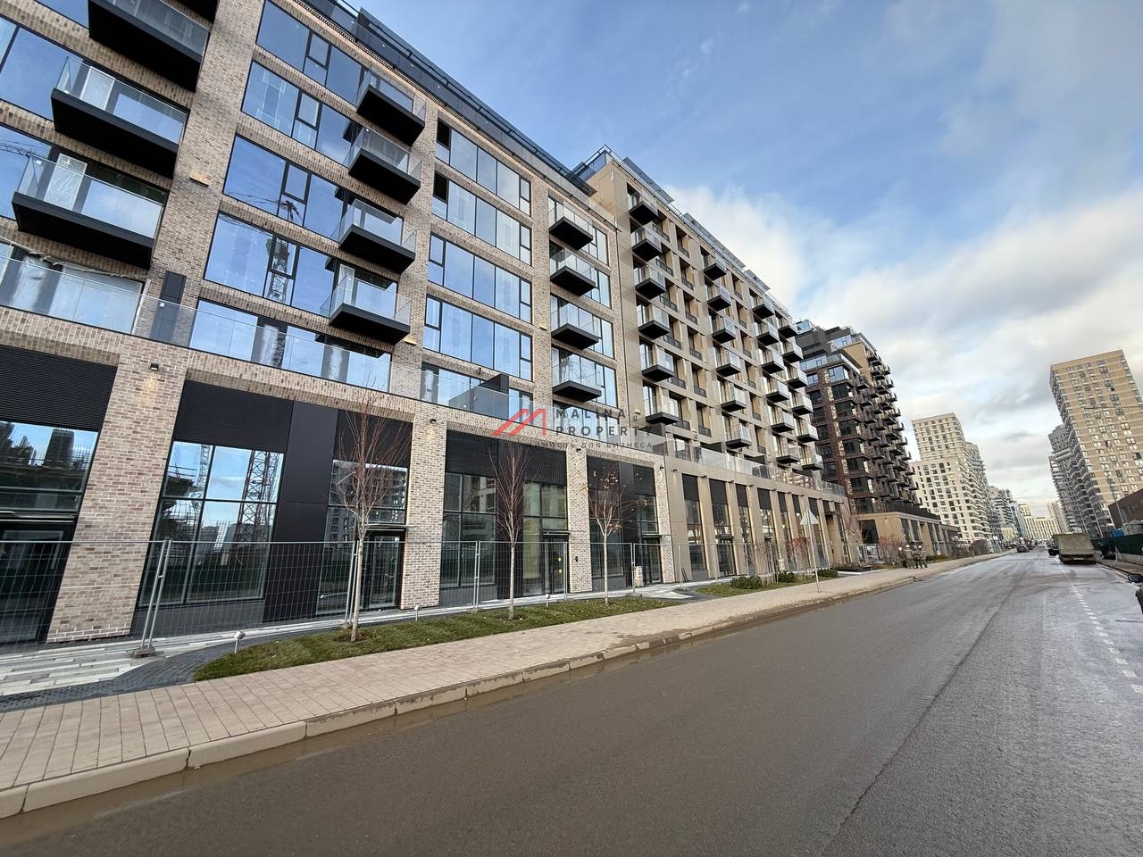 Продажа торгового помещения в ЖК Примавера 