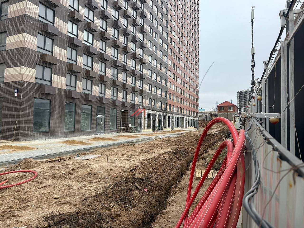 Продажа торгового помещения в ЖК "Сигнальный 16" (1-я линия)