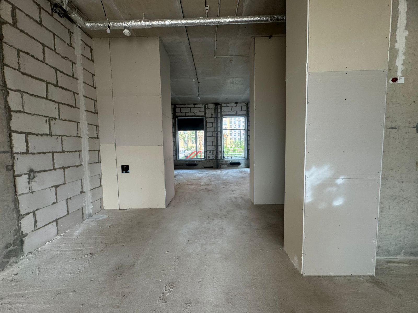 Продажа торгового помещения в ЖК "Ильинские луга" 