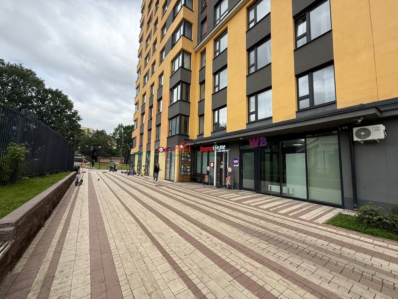 Аренда помещения в центре жилого комплекса