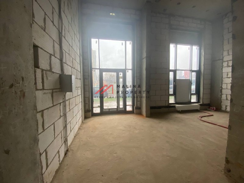 Продажа торгового помещения в новостройке 