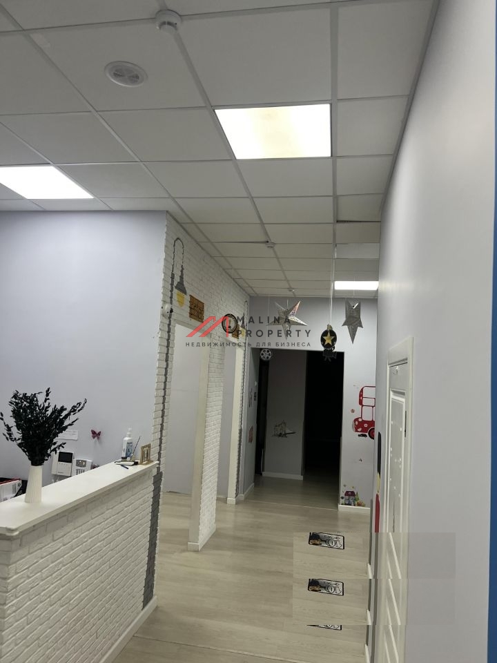 Аренда торгового помещения в ЖК "Эталон-Сити" 