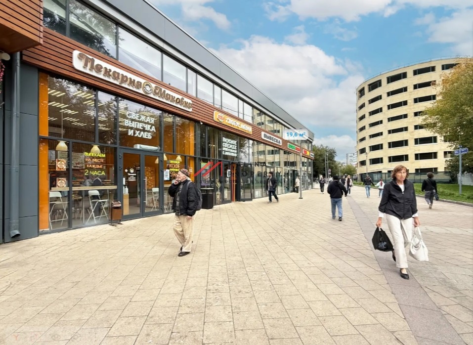 Продажа помещения с арендатором у метро Тушинская