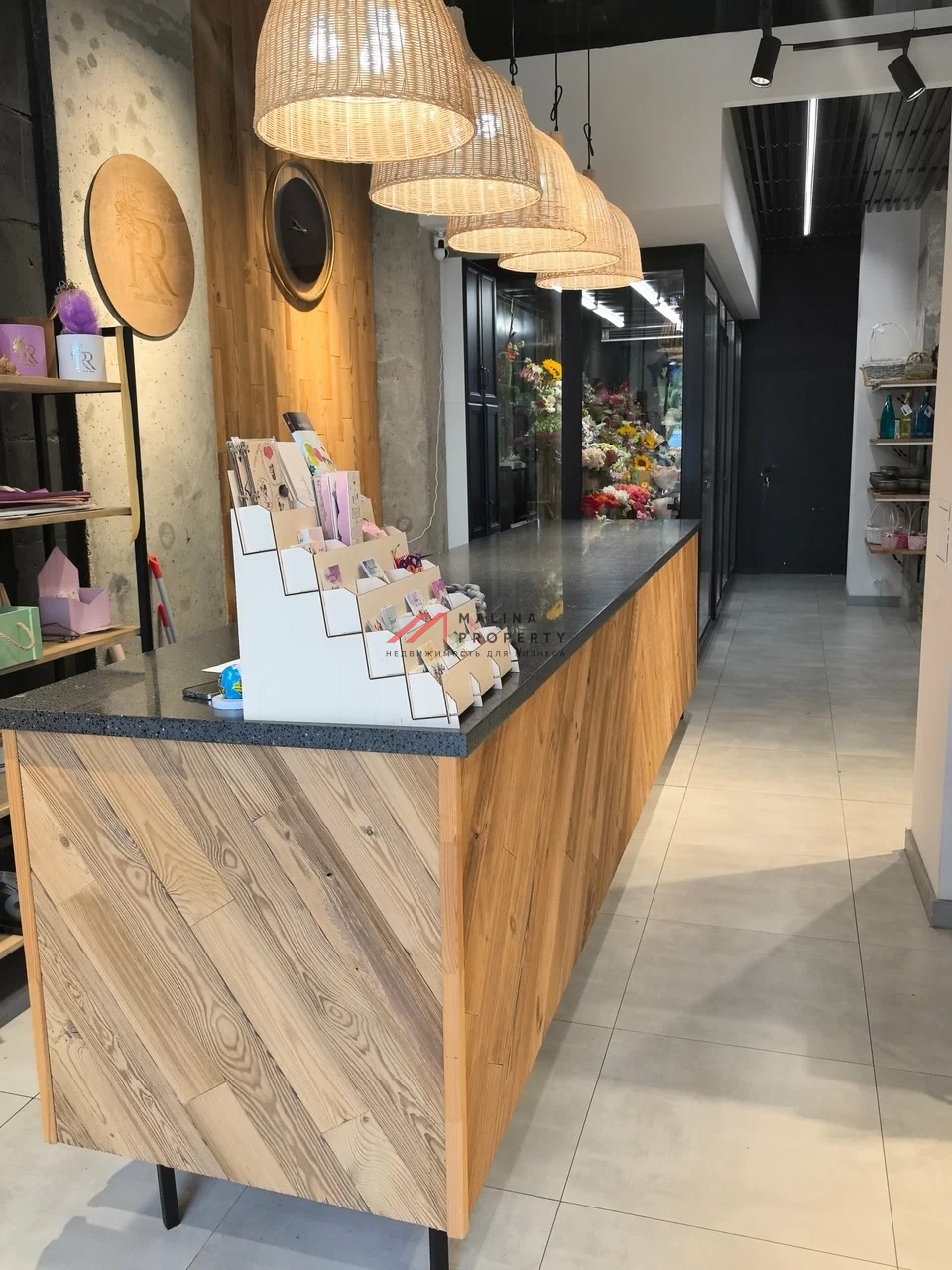 Продажа помещения с арендатором в ЖК "Испанские кварталы" 