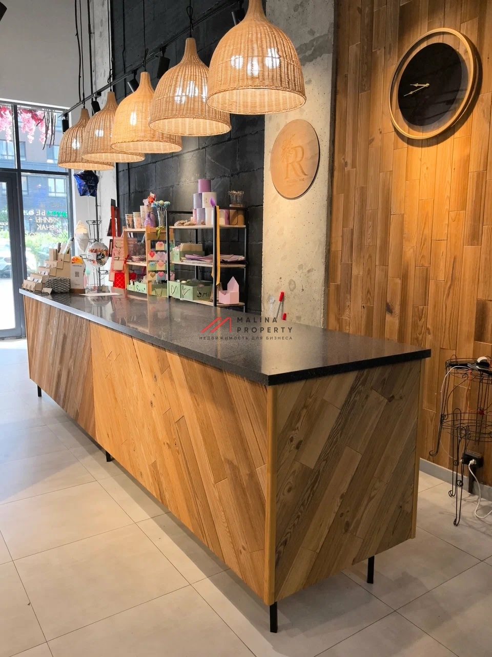 Продажа помещения с арендатором в ЖК "Испанские кварталы" 