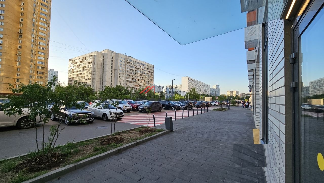 Аренда помещения на 1 линии ЖК "Дмитровский Парк"