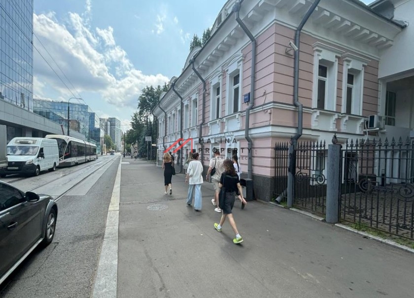 Продажа торгового помещения с арендатором на Бауманской