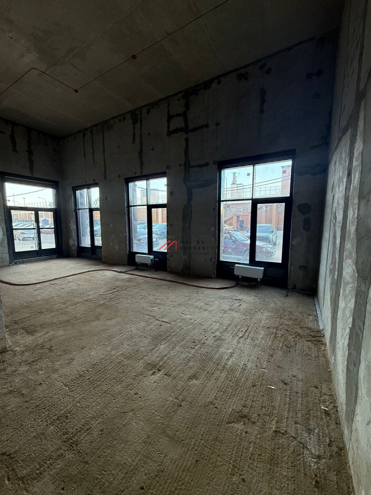 Продажа торгового помещения в ЖК "Римский"