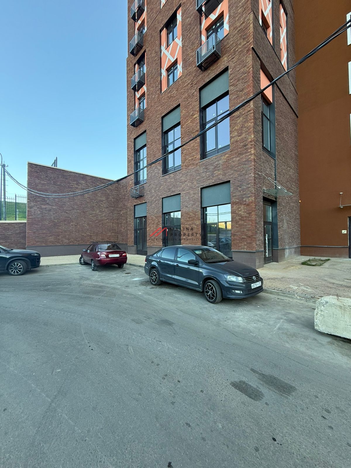 Продажа торгового помещения в ЖК "Римский"